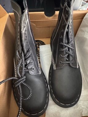 Dr Martens 1460 Pascal Zipped Black Boots Womens Size 6 Leather